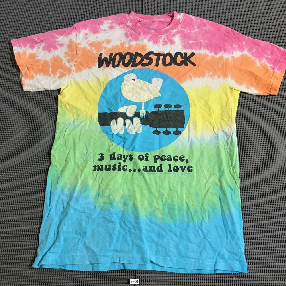Liquid Blue Woodstock Rainbow Tie Dye Graphic T-Shirt Mens Size M